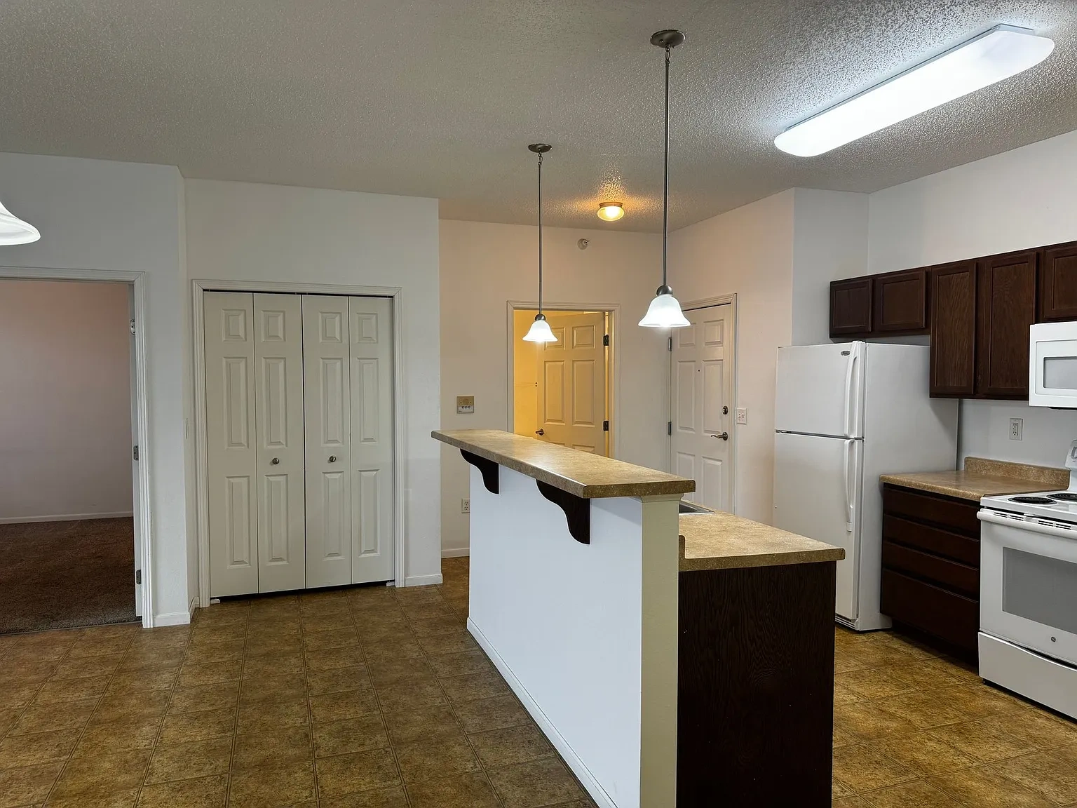 Old Orchard Apartments – photo 1