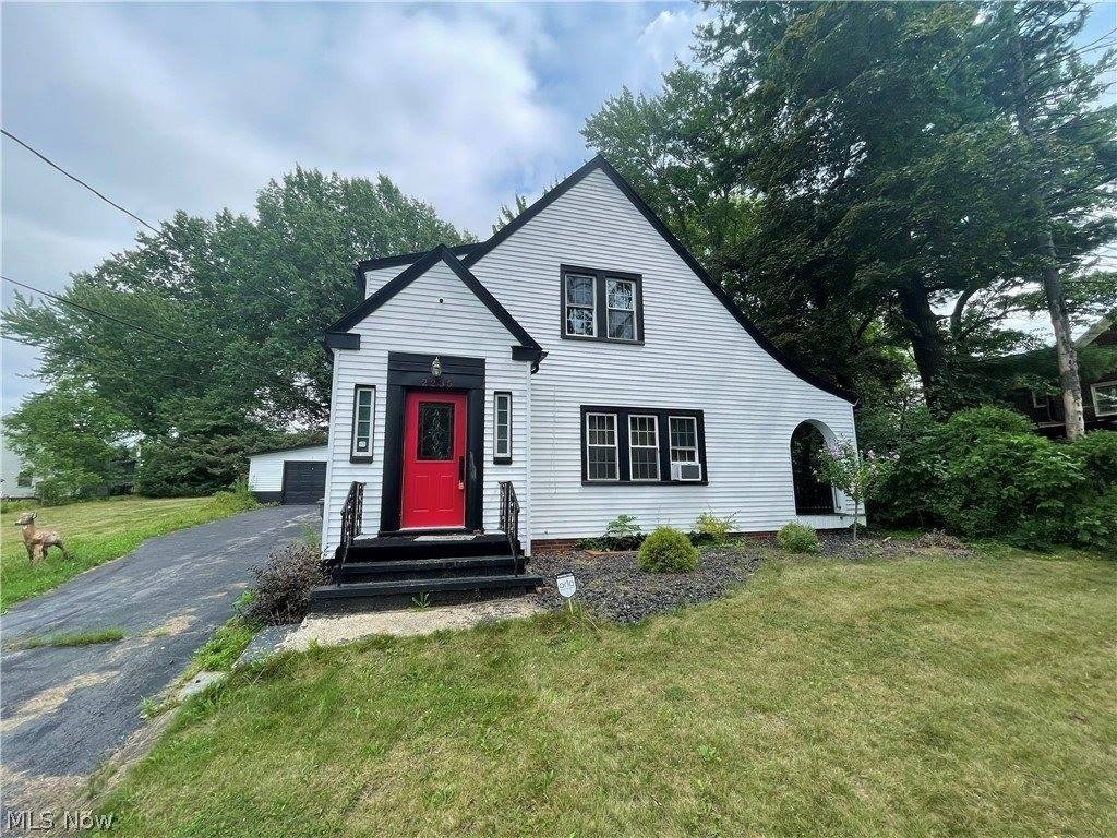 2235 Montclair Ave – photo 1