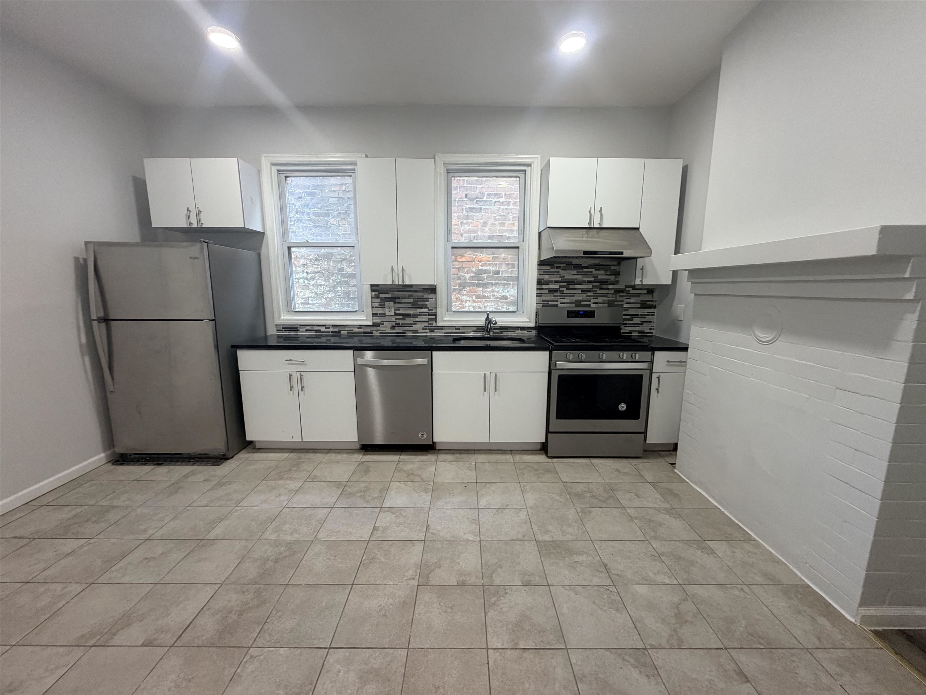 109 Frank E Rodgers Blvd N #2 – photo 1