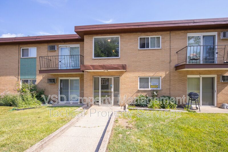 26660 Tungsten Rd unit # 105 – photo 4