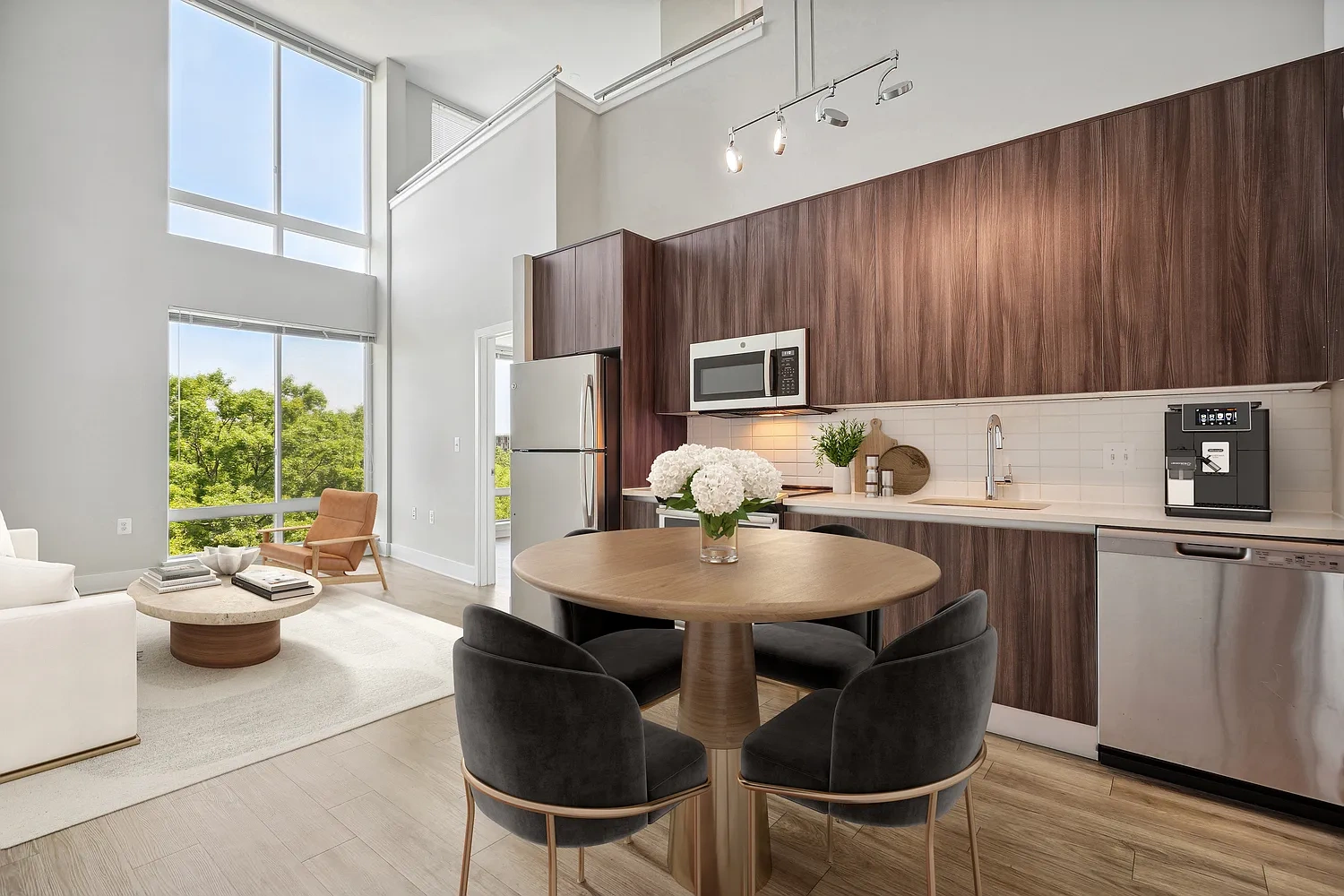 Modern on M – photo 2