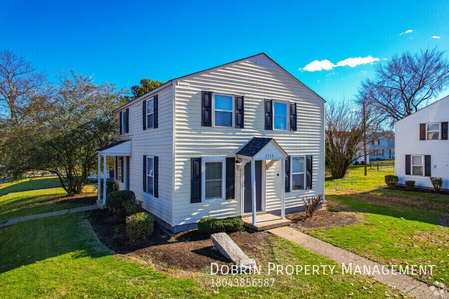517 W Fells St – photo 1