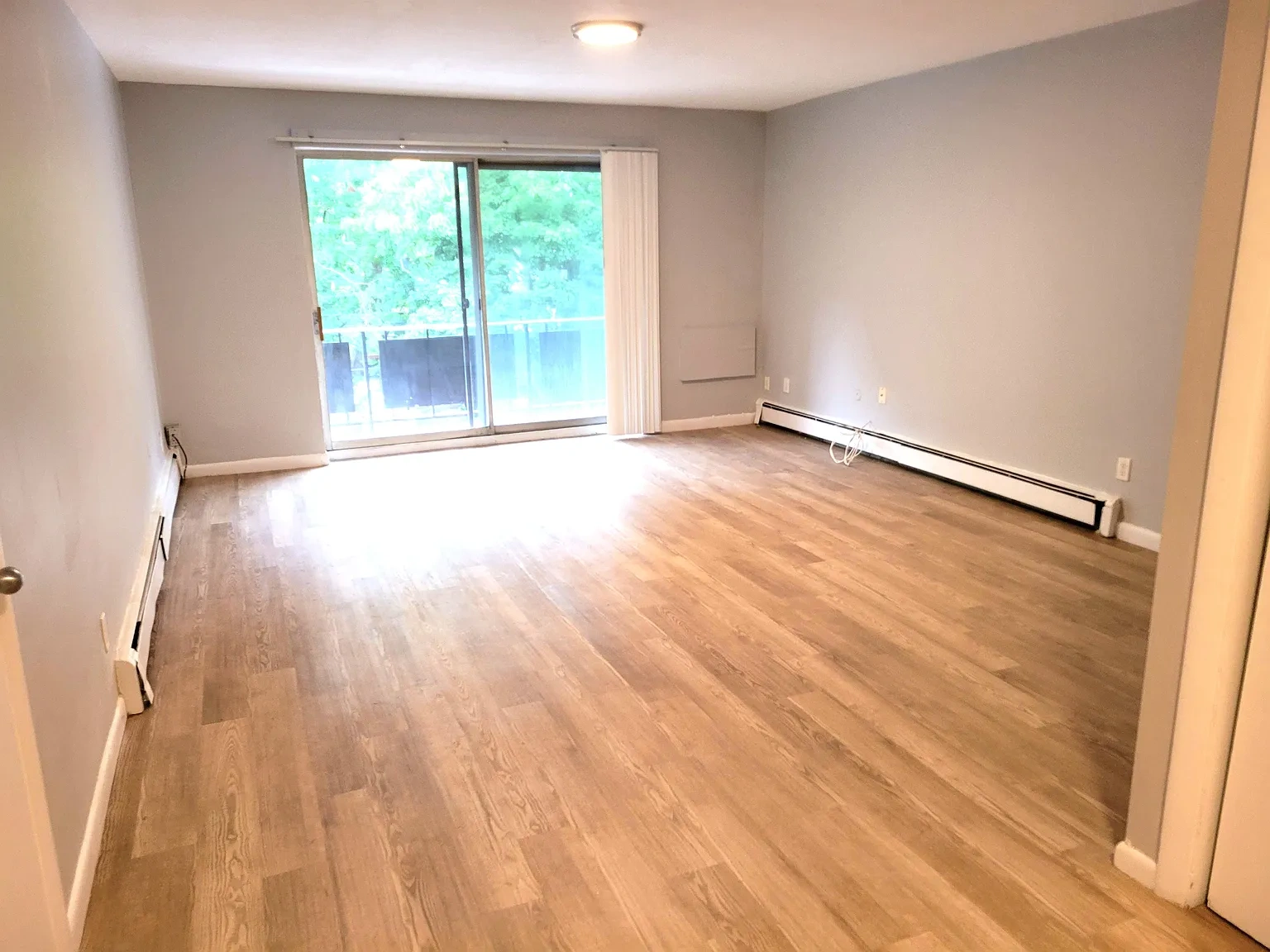 1037-1045 River Street – photo 5