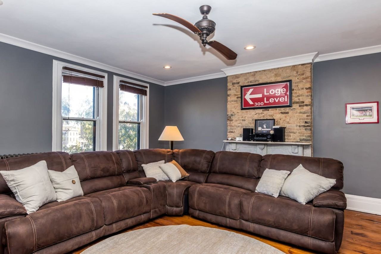 215 W 9th St unit 1056144P – photo 4
