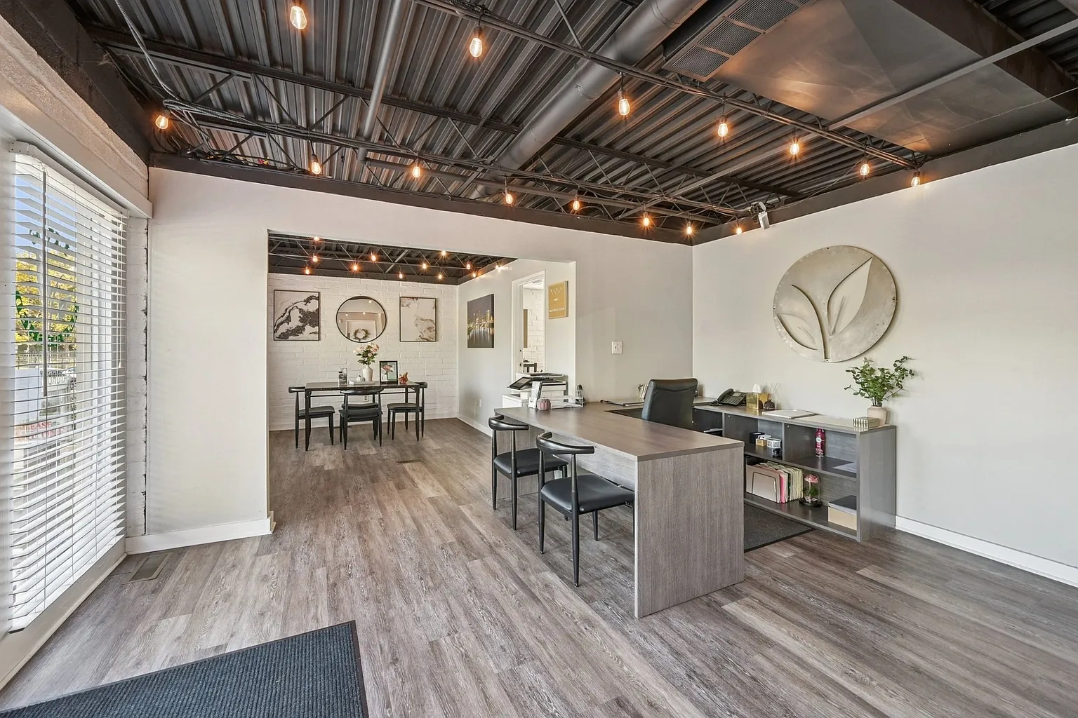 Raccoon Creek Apartments – photo 1