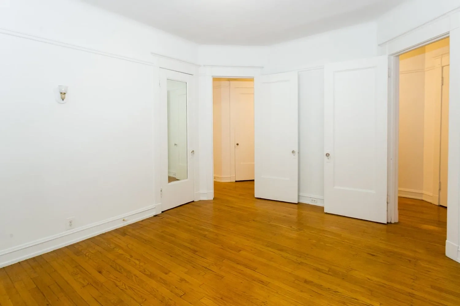 5700 S. Blackstone Avenue – photo 5