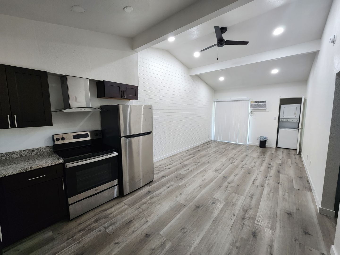 211 S 13th St unit 1 – photo 3