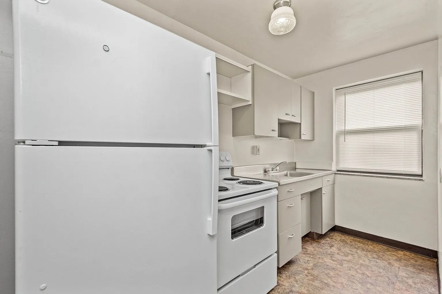 2117 Brownsville Road – photo 3