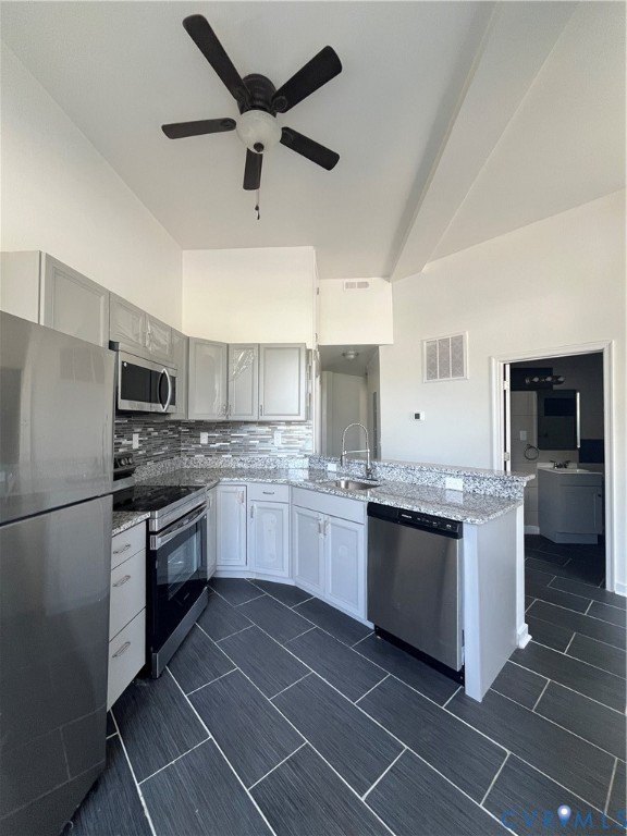 1223 W Leigh St – photo 2