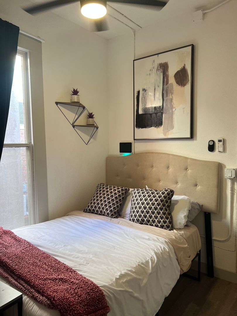 843 Fourth Ave unit 843 - 23 – photo 2