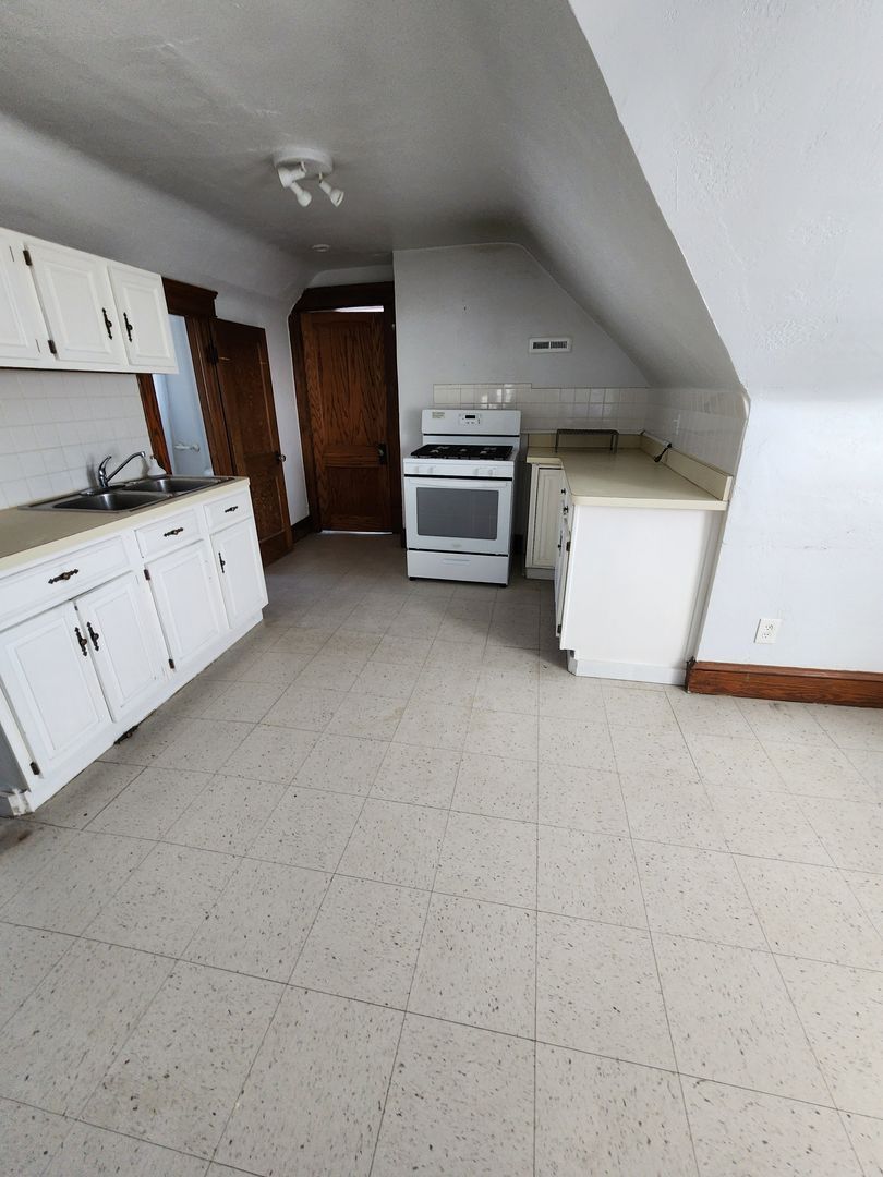 2664 Hampshire Rd unit Unit 3 – photo 3