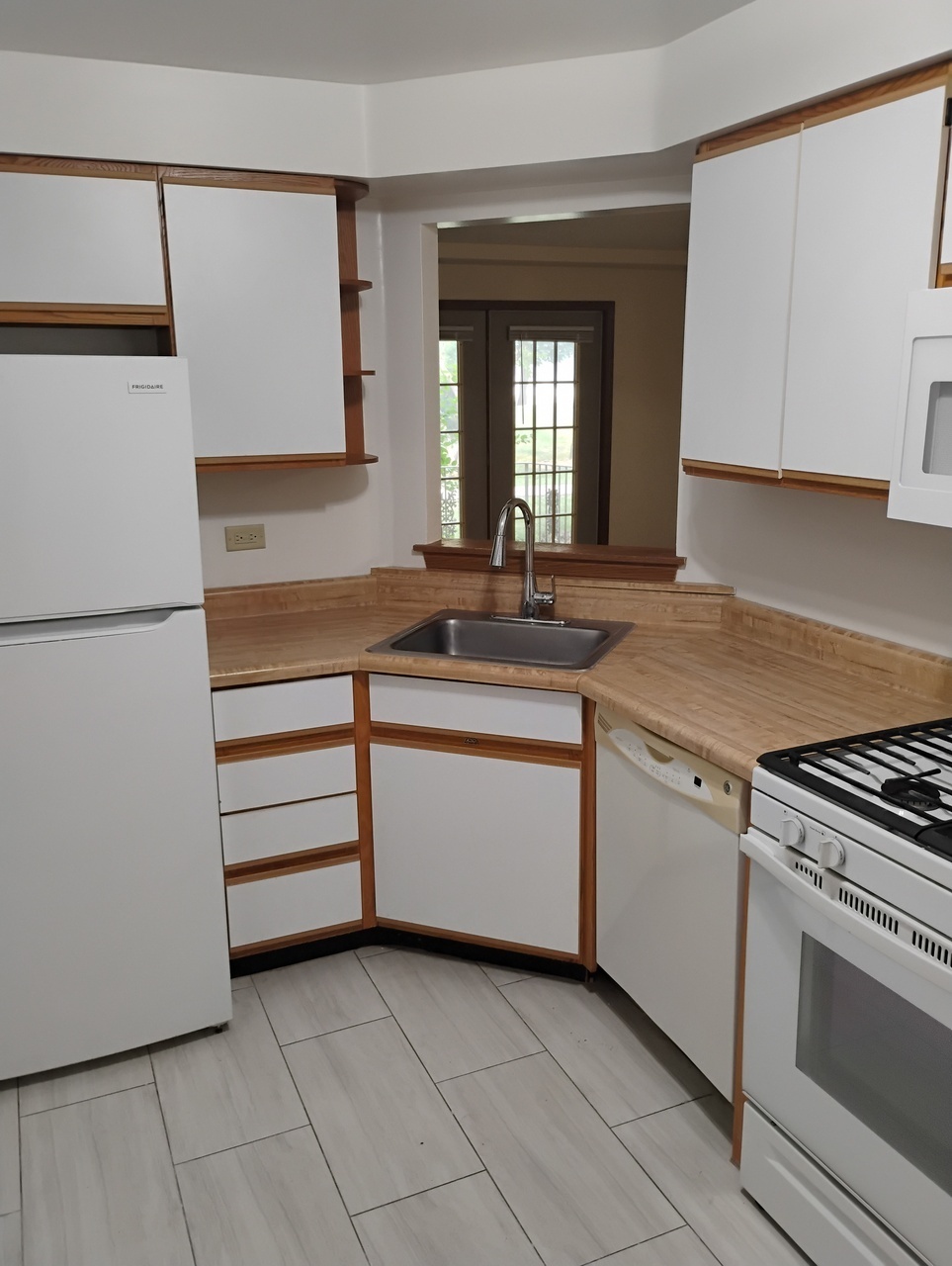 4284 Central Rd unit 101 – photo 3