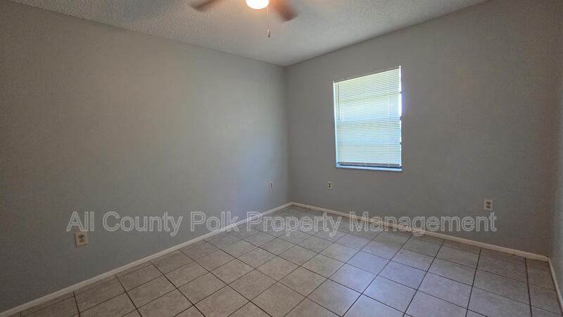 1344 Reynolds Rd – photo 3