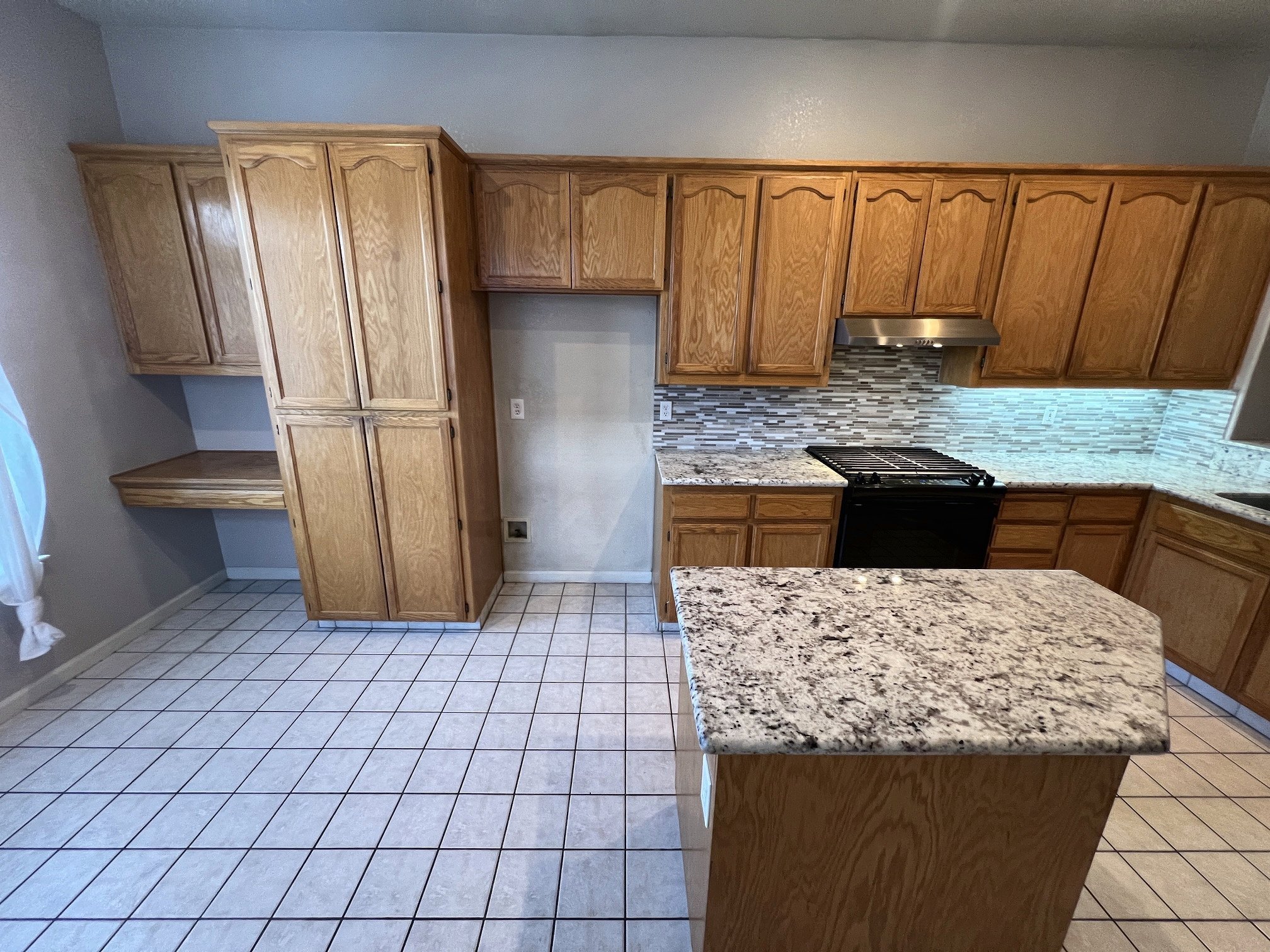 1850 Exeter Dr – photo 4