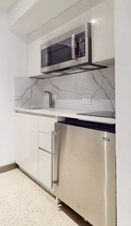 810 Broad St unit 401 – photo 4