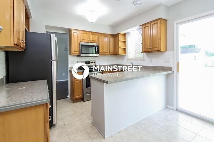35311 Downing Ave – photo 5