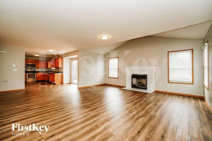 5435 Dietrich Ave – photo 4