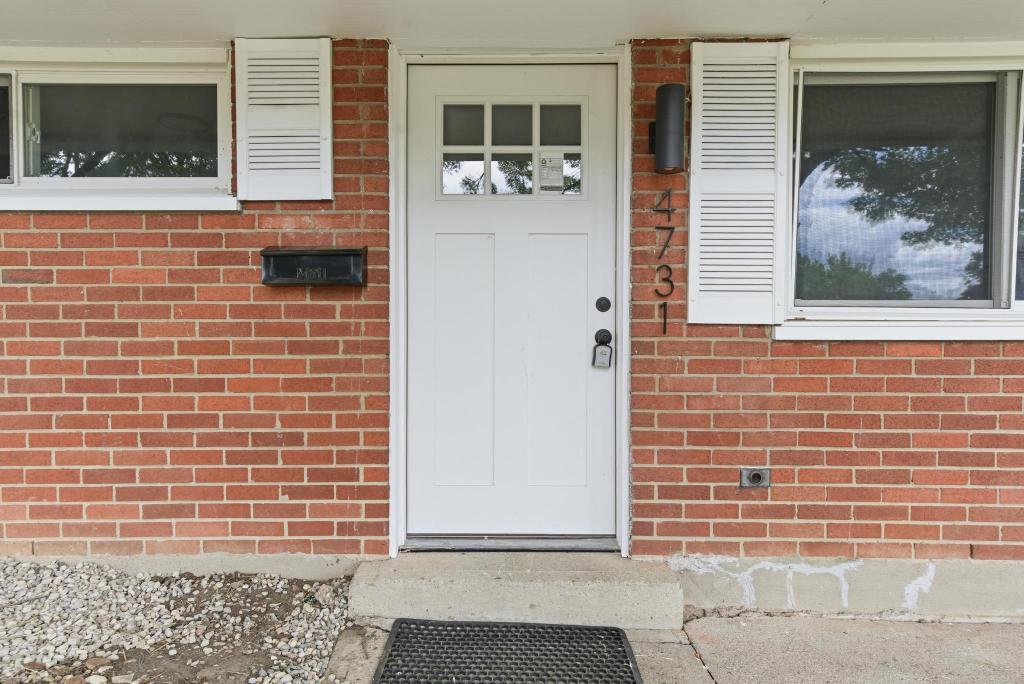 4731 Powell Rd – photo 5