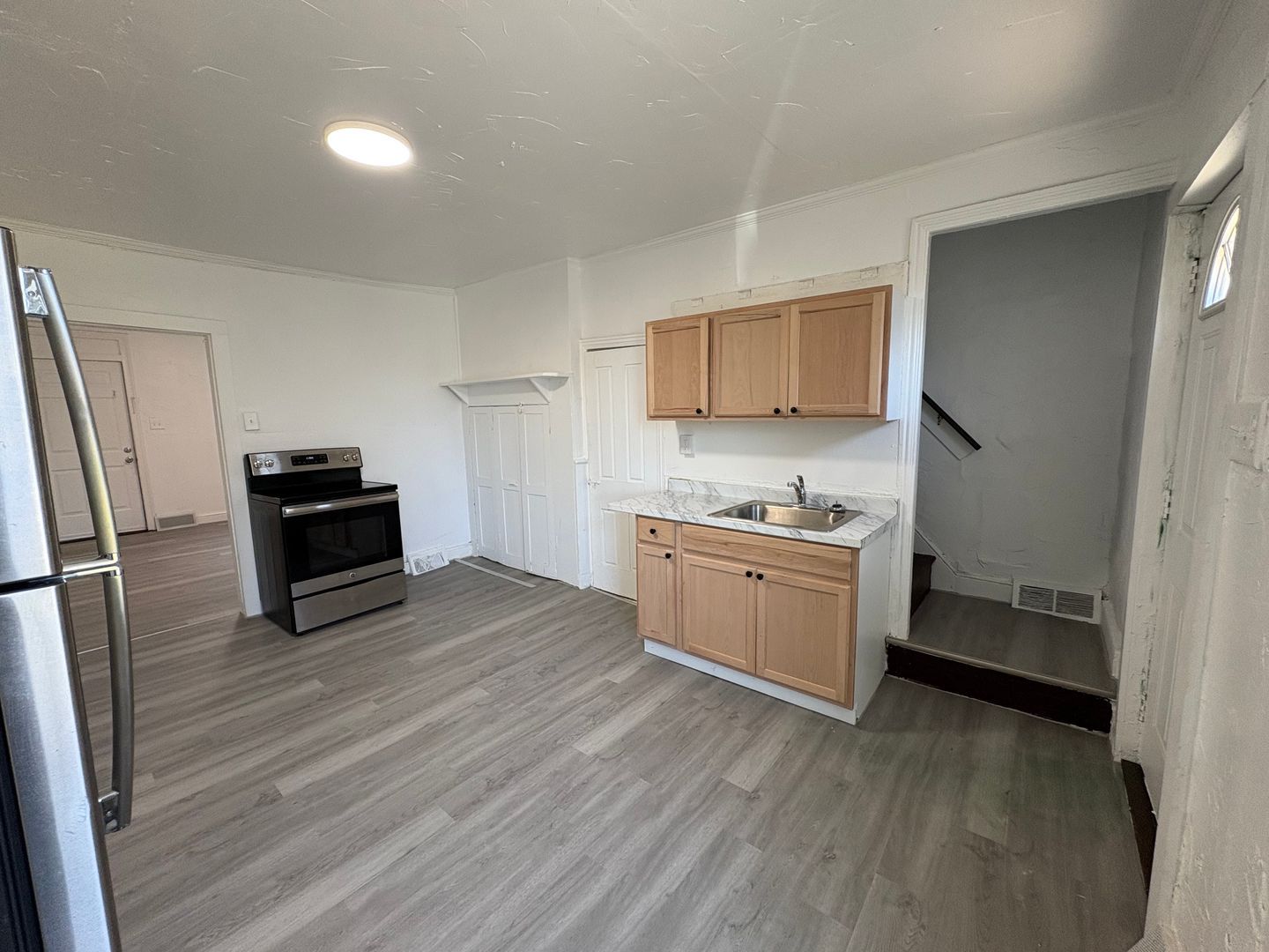 219 S Hartley St – photo 1