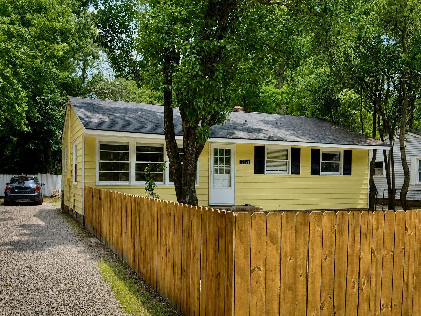 2321 Falcon Rd – photo 2