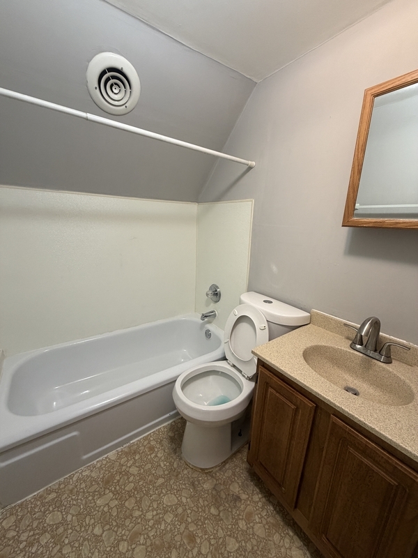 1722 Burgess Rd – photo 3