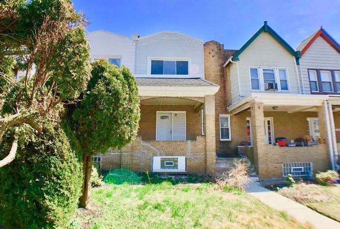 150 E Walnut Ln – photo 1