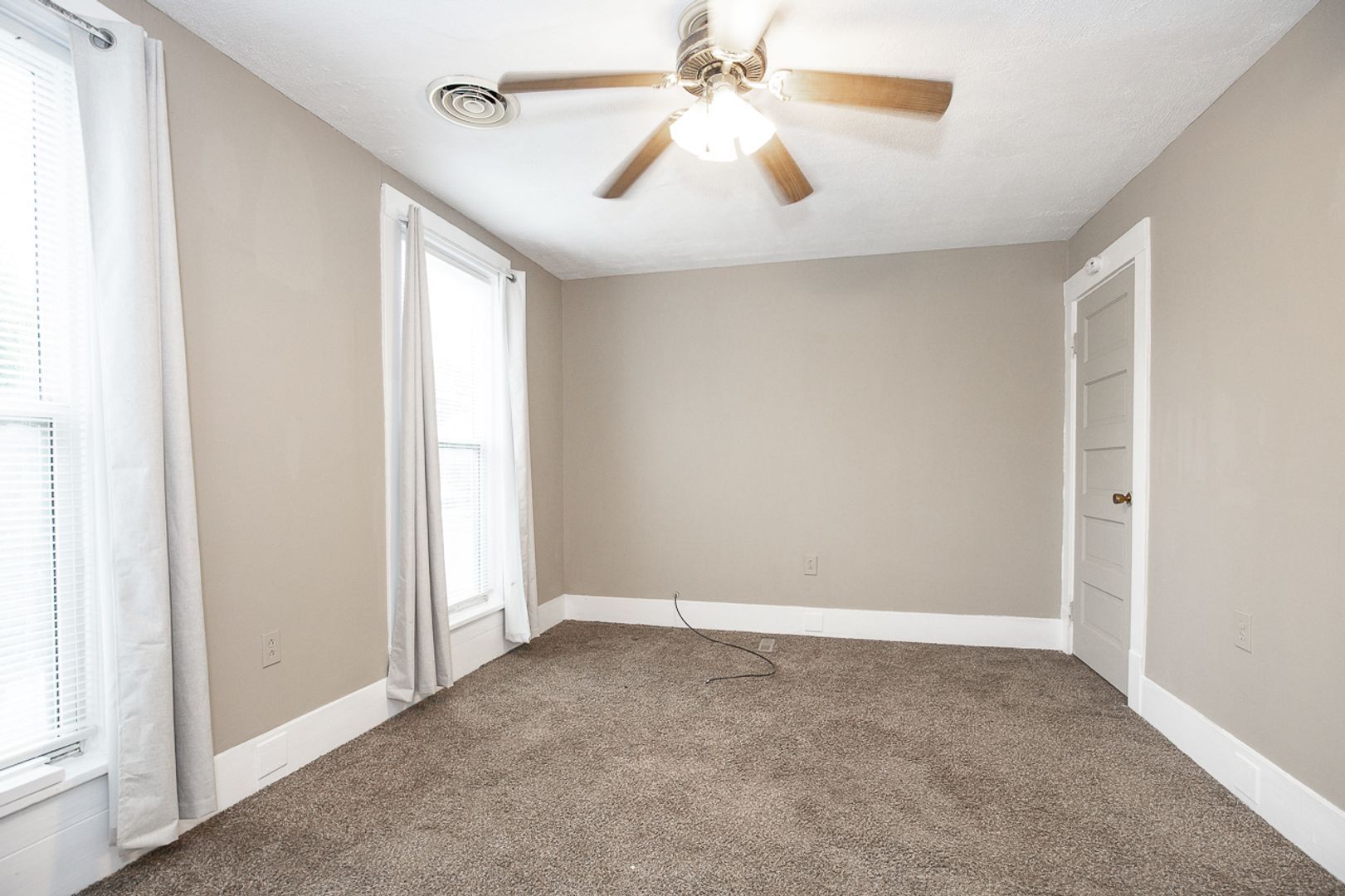 1432 W 110th St unit 1432 W110th Up – photo 5
