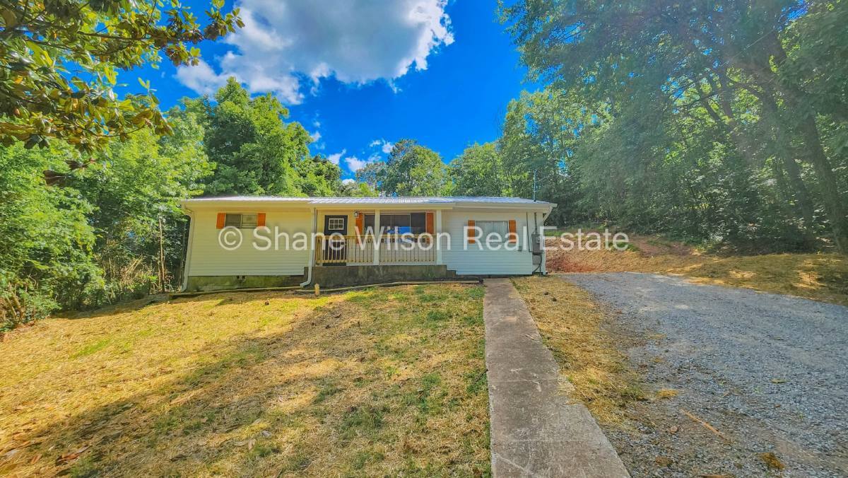 108 Halsey St – photo 1