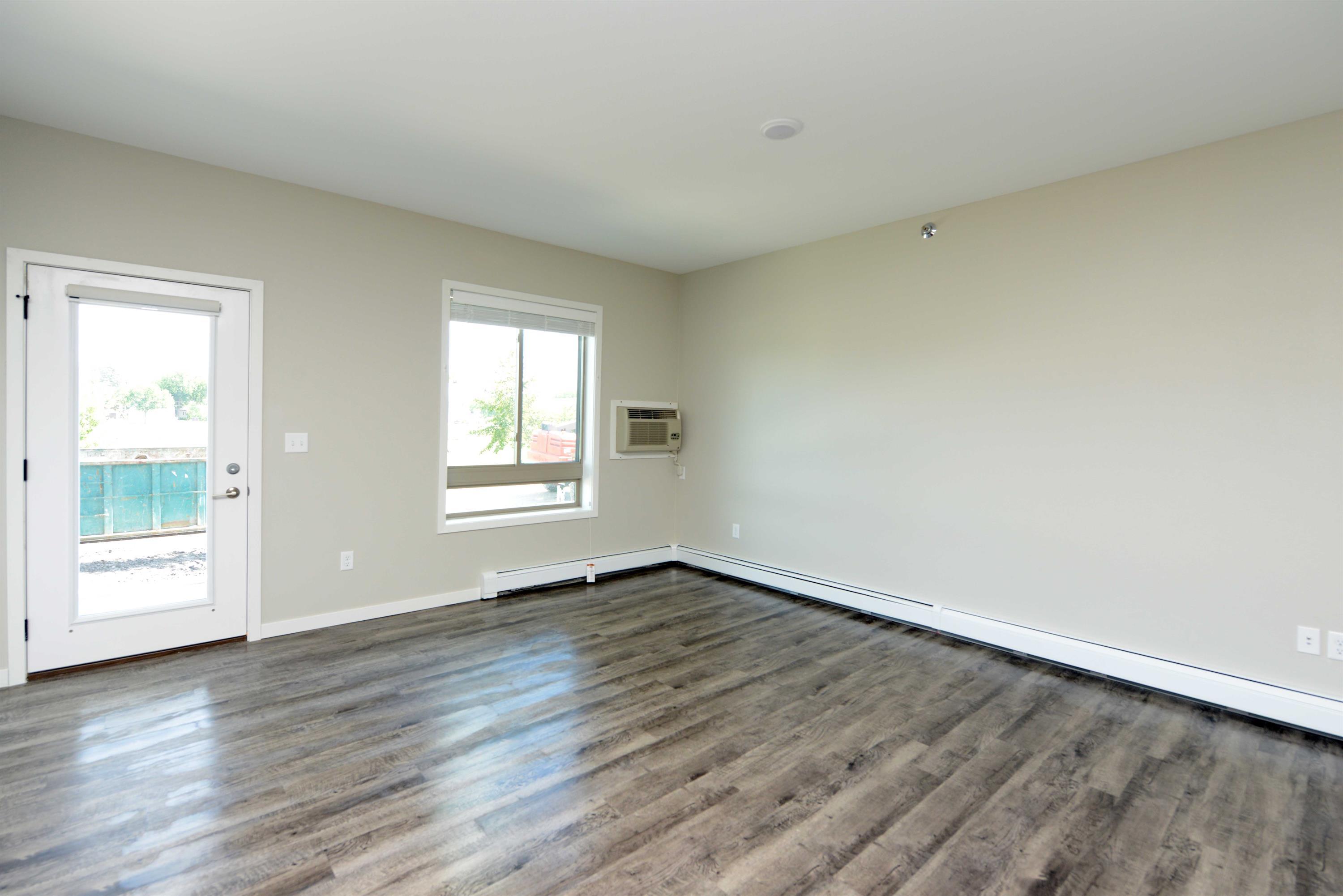 914 15th St N unit 102 – photo 5
