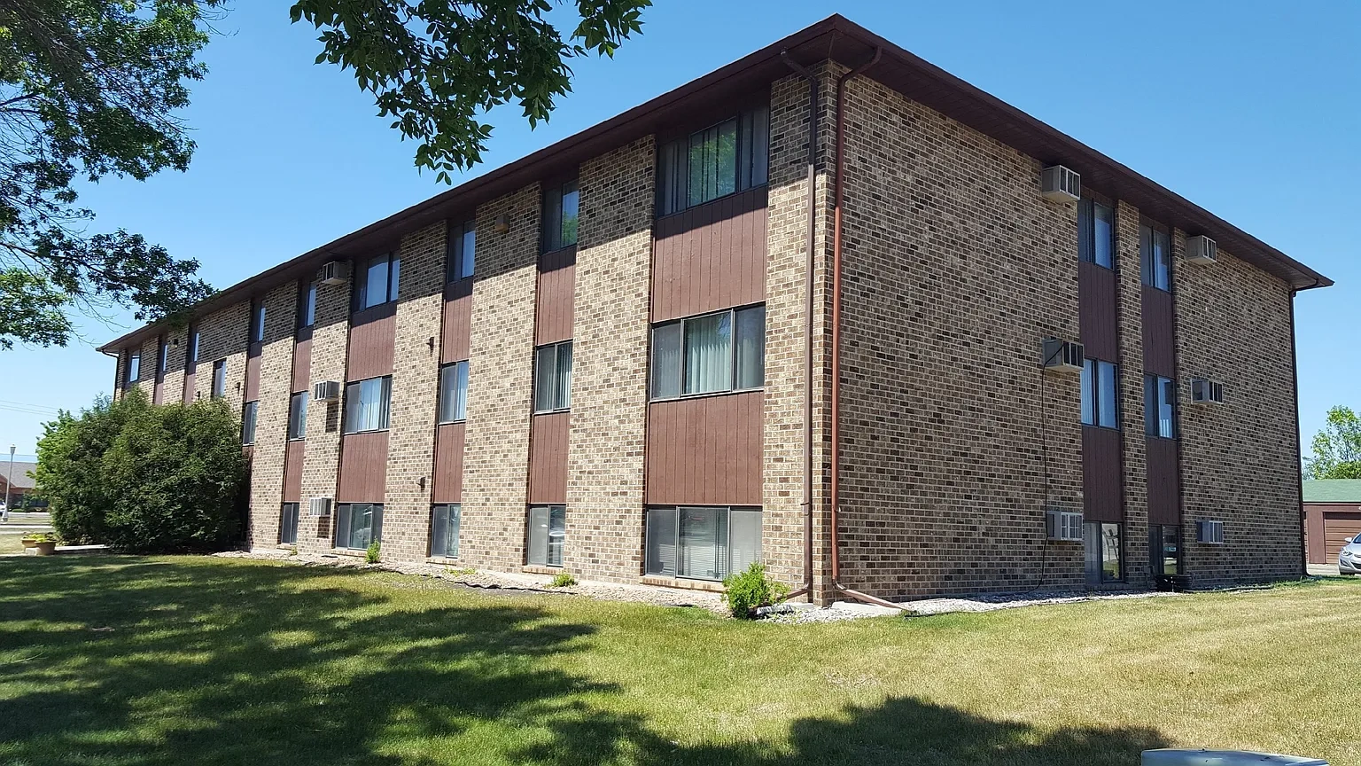 Ashwood Apartments – photo 2