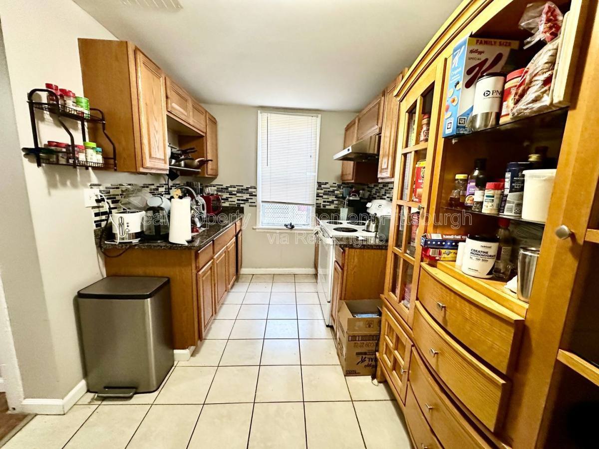335 Lawn St – photo 5