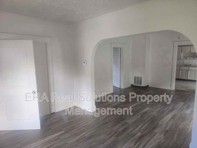 3449 W 63rd St unit 2 – photo 2