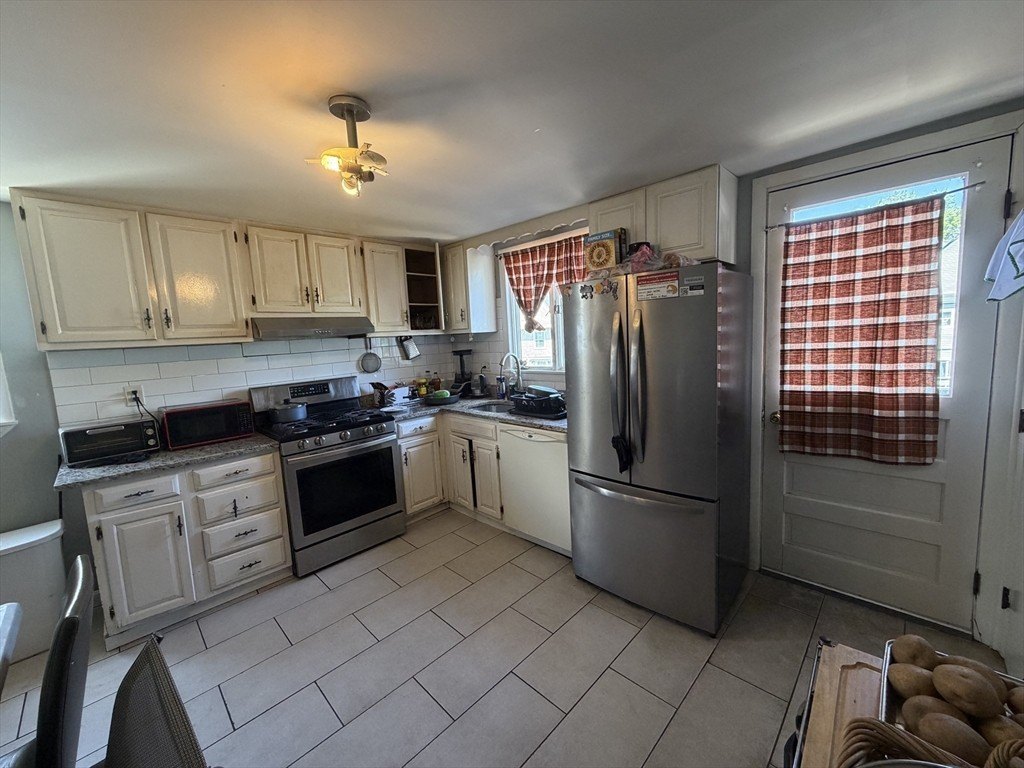 12 Appleton St #2 – photo 1