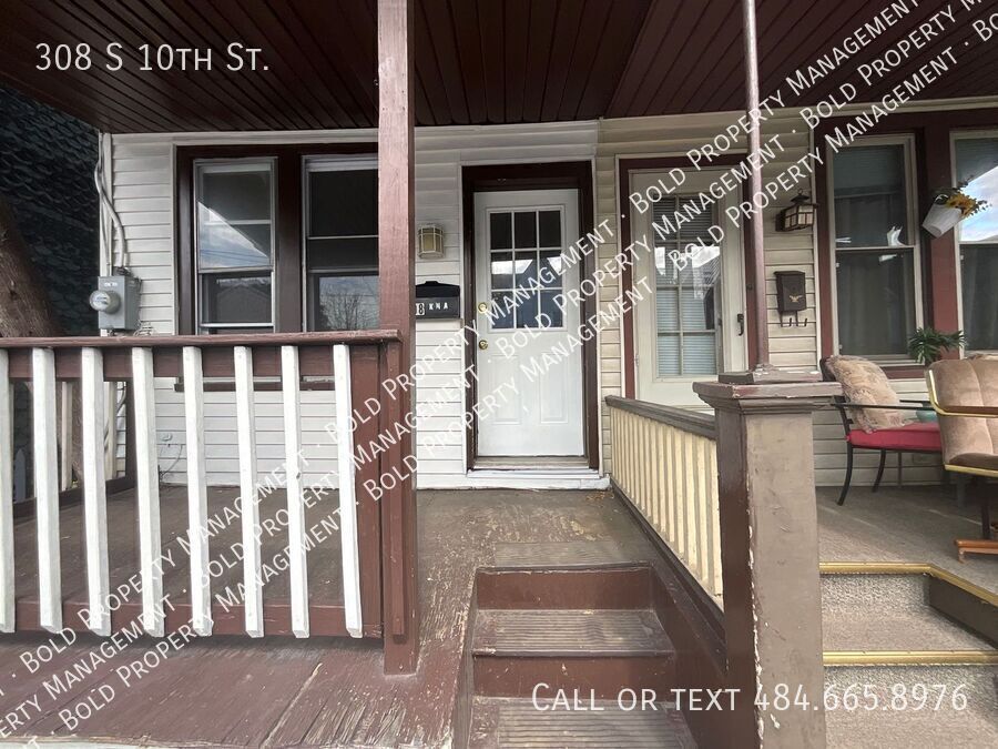 308 S 10th St – photo 1