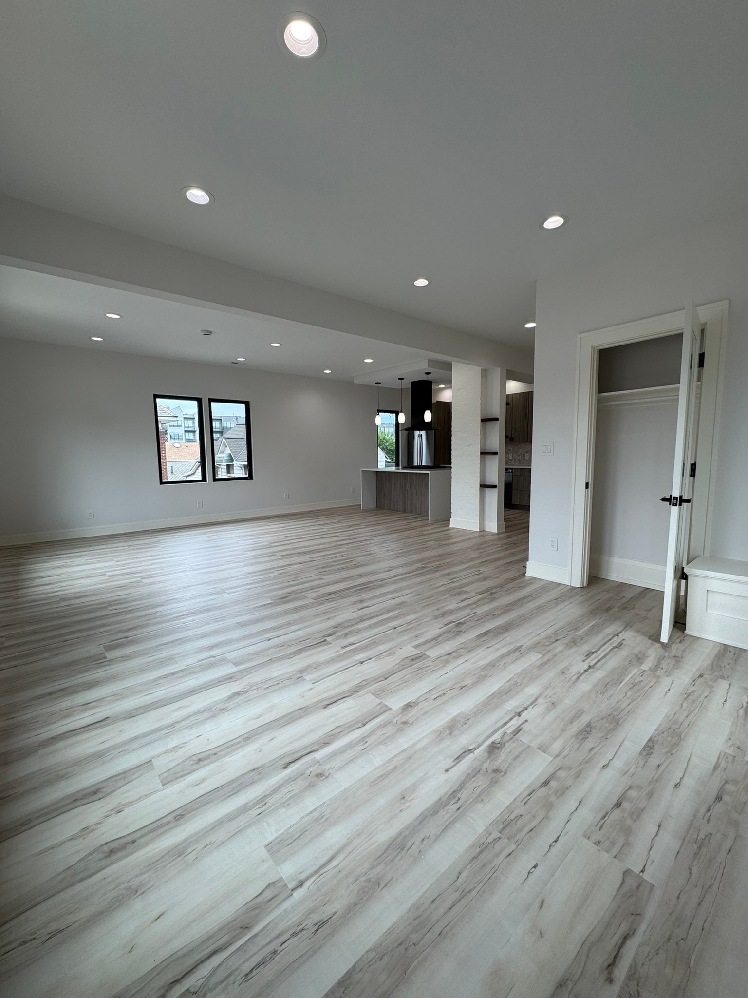 6810 Herman Ave unit 6810 Herman Ave Up – photo 5