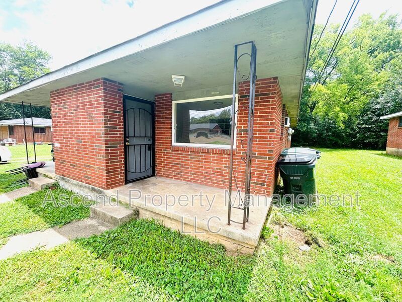 1102 N Hickory St unit A – photo 1