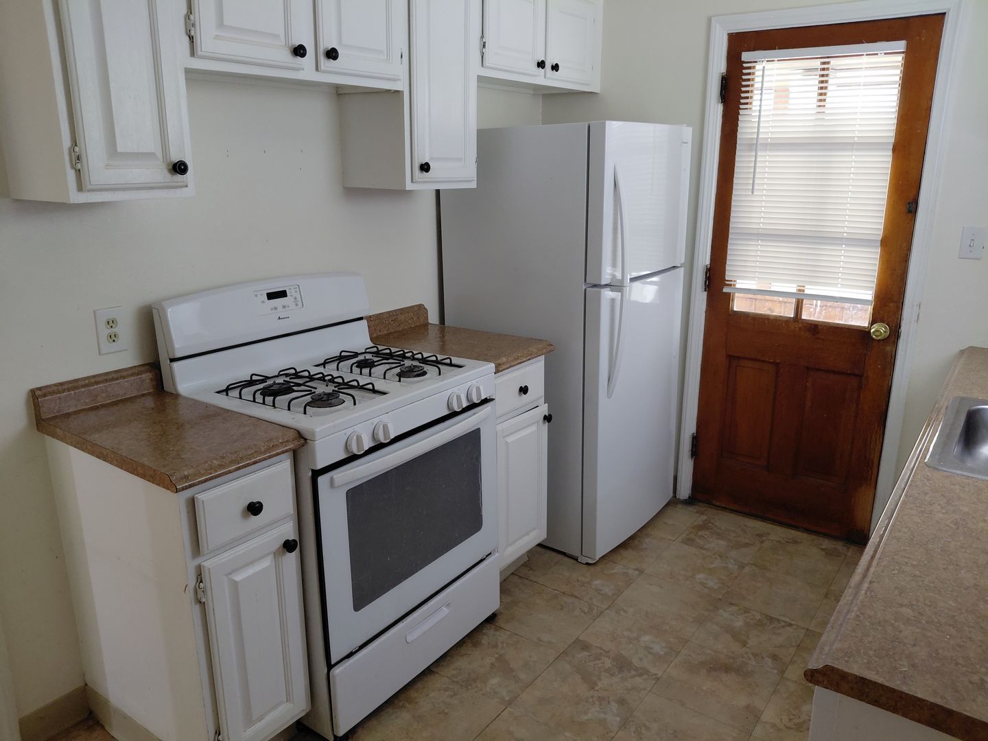 3911 Warrendale Rd – photo 3