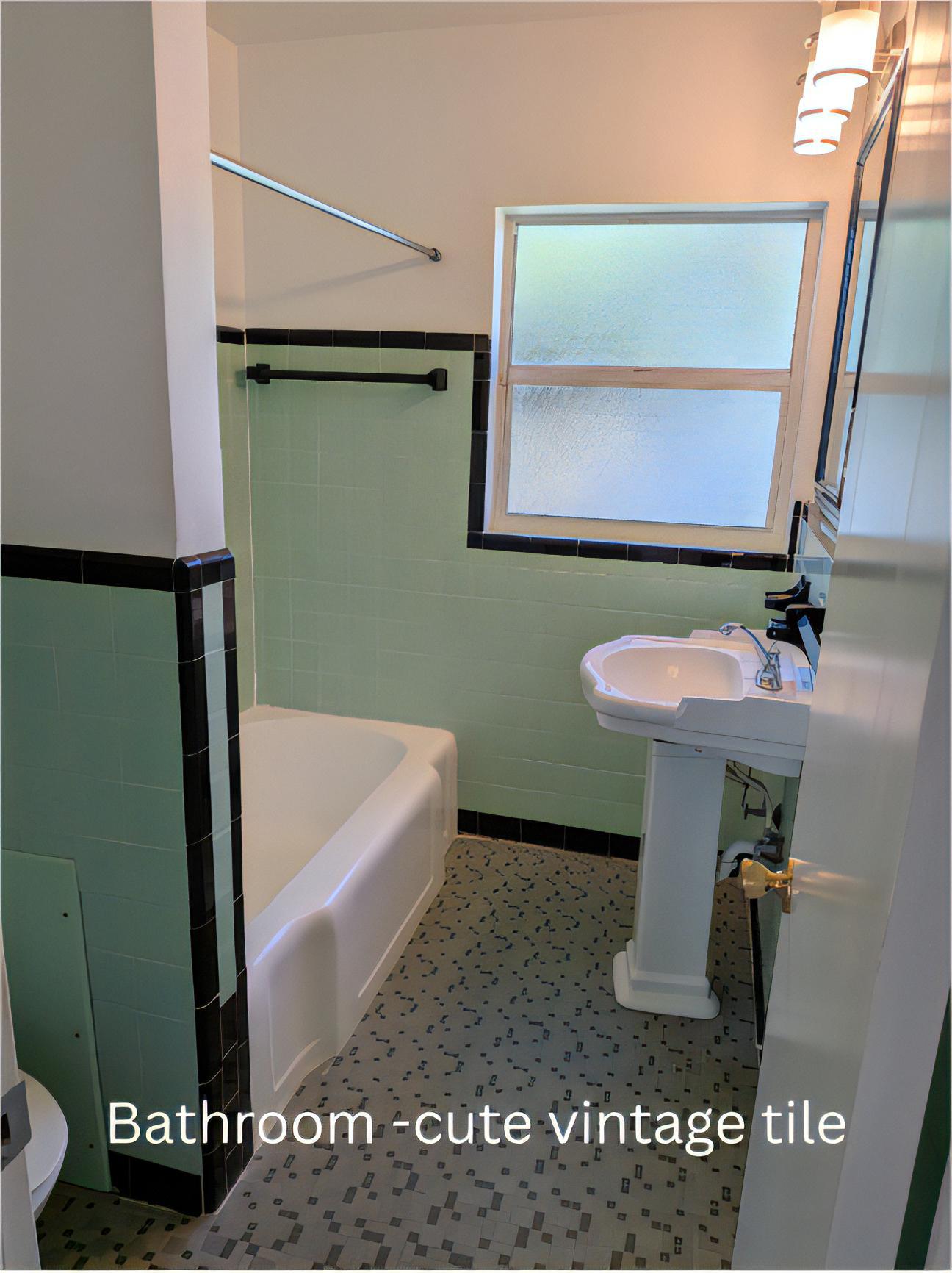 207 2nd St SE unit 207 – photo 2