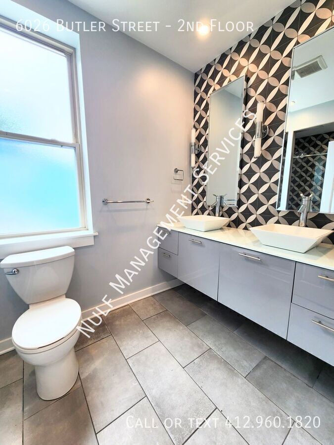 6026 Butler St – photo 4