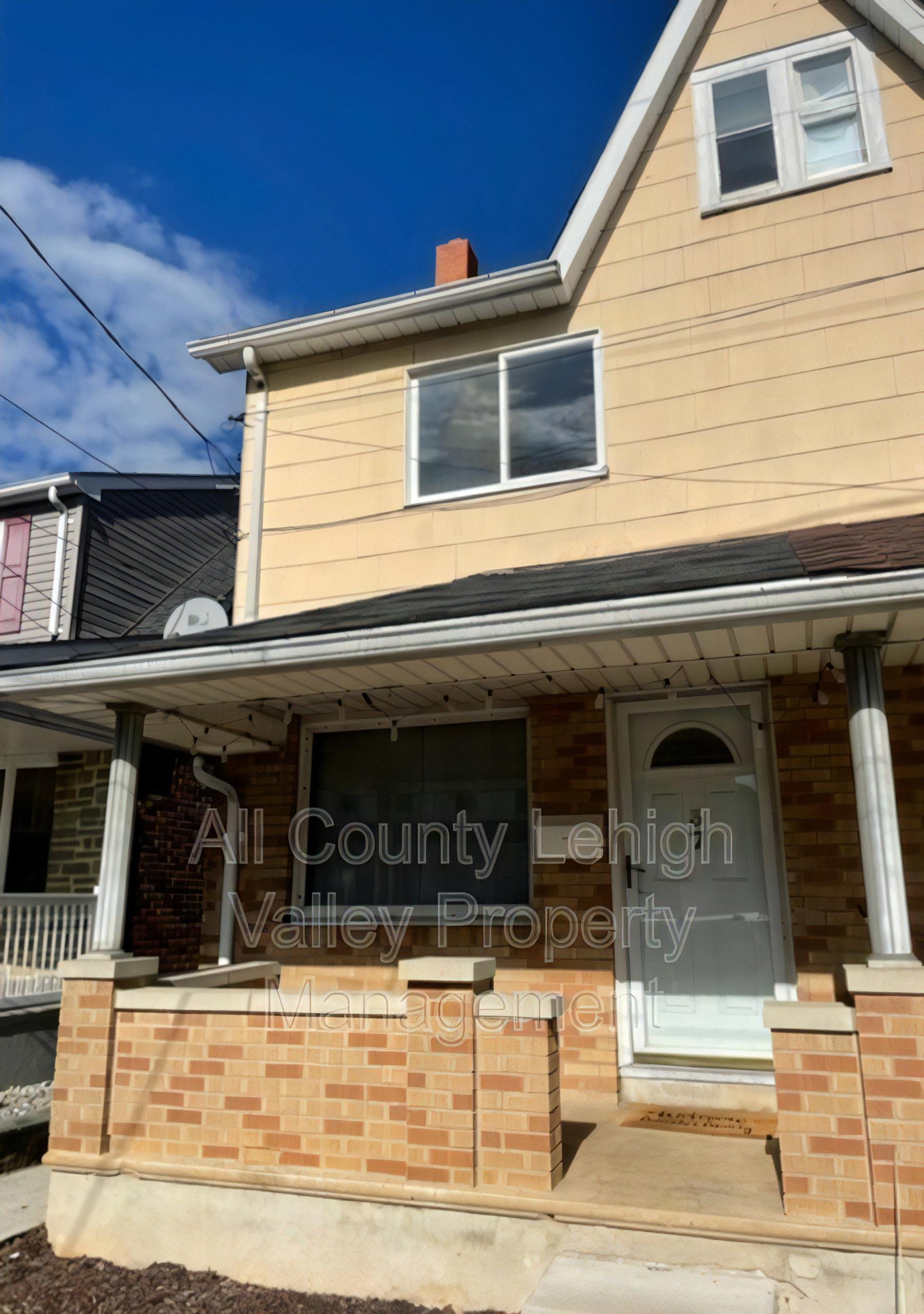 37 N Front St – photo 1