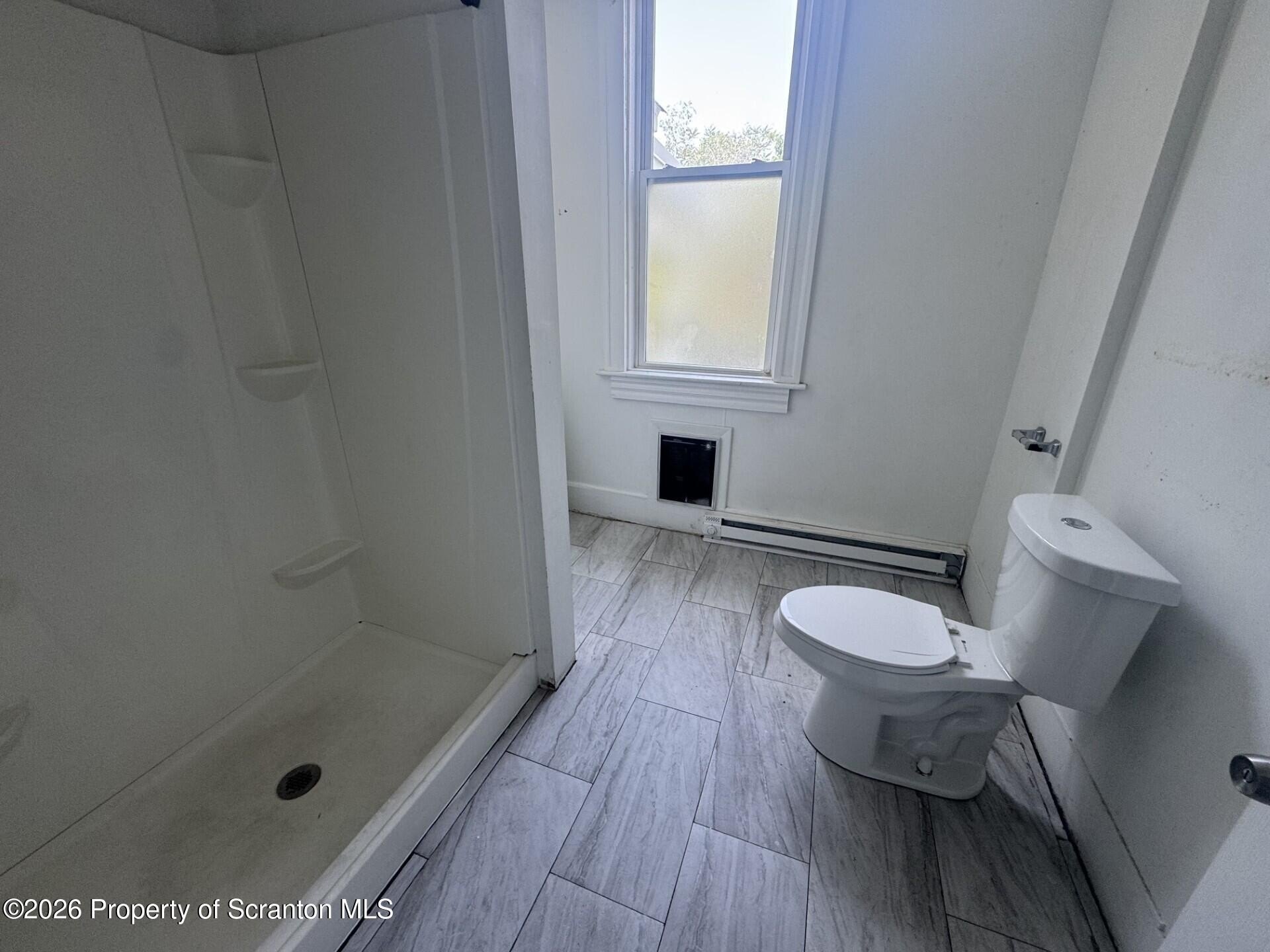 507 Broadway St – photo 3