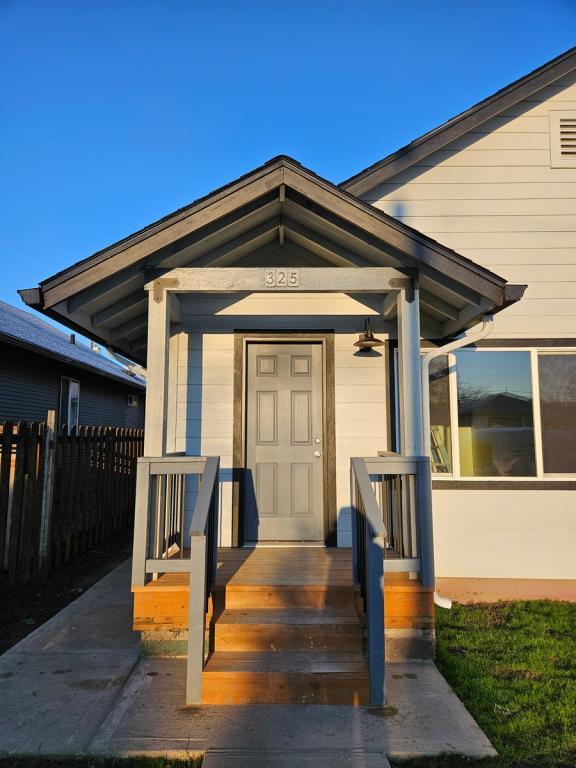 325 17th Ave – photo 2