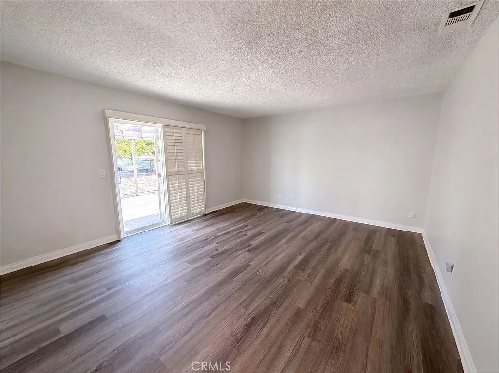 26934 10th St – photo 5