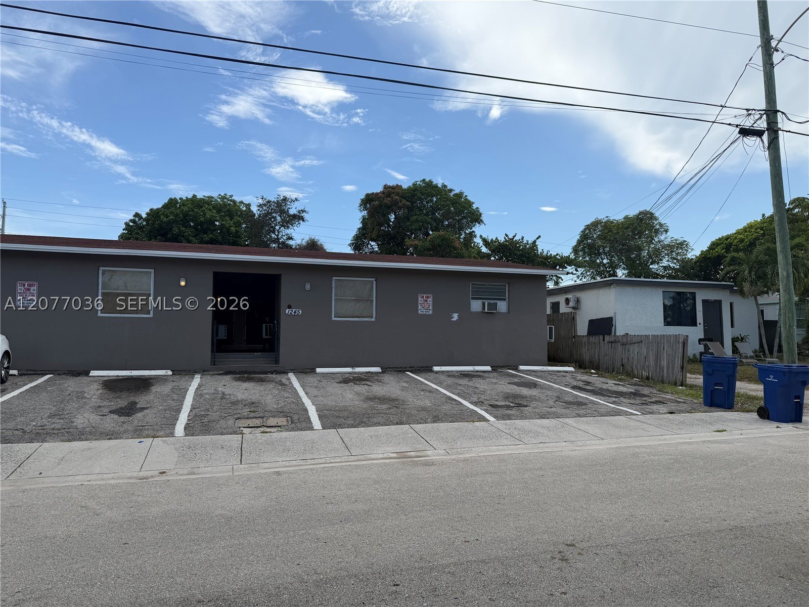 1245 W 35th St #2 – photo 1