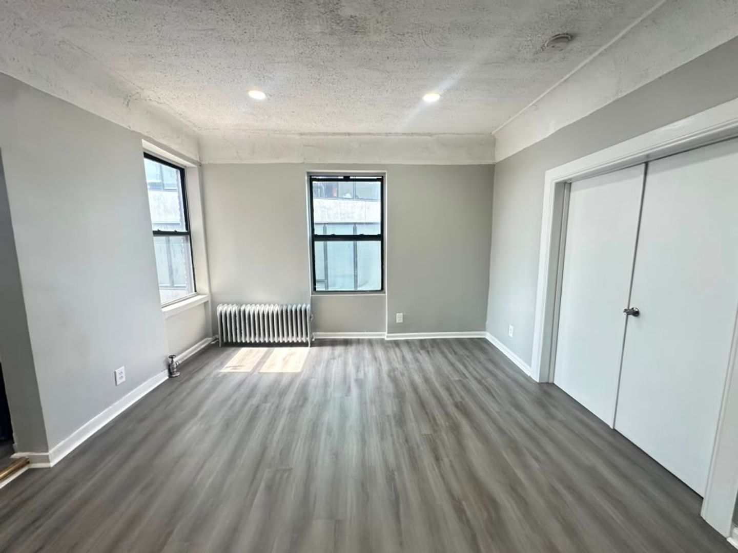 250 S Harrison St unit Apt 42 – photo 2