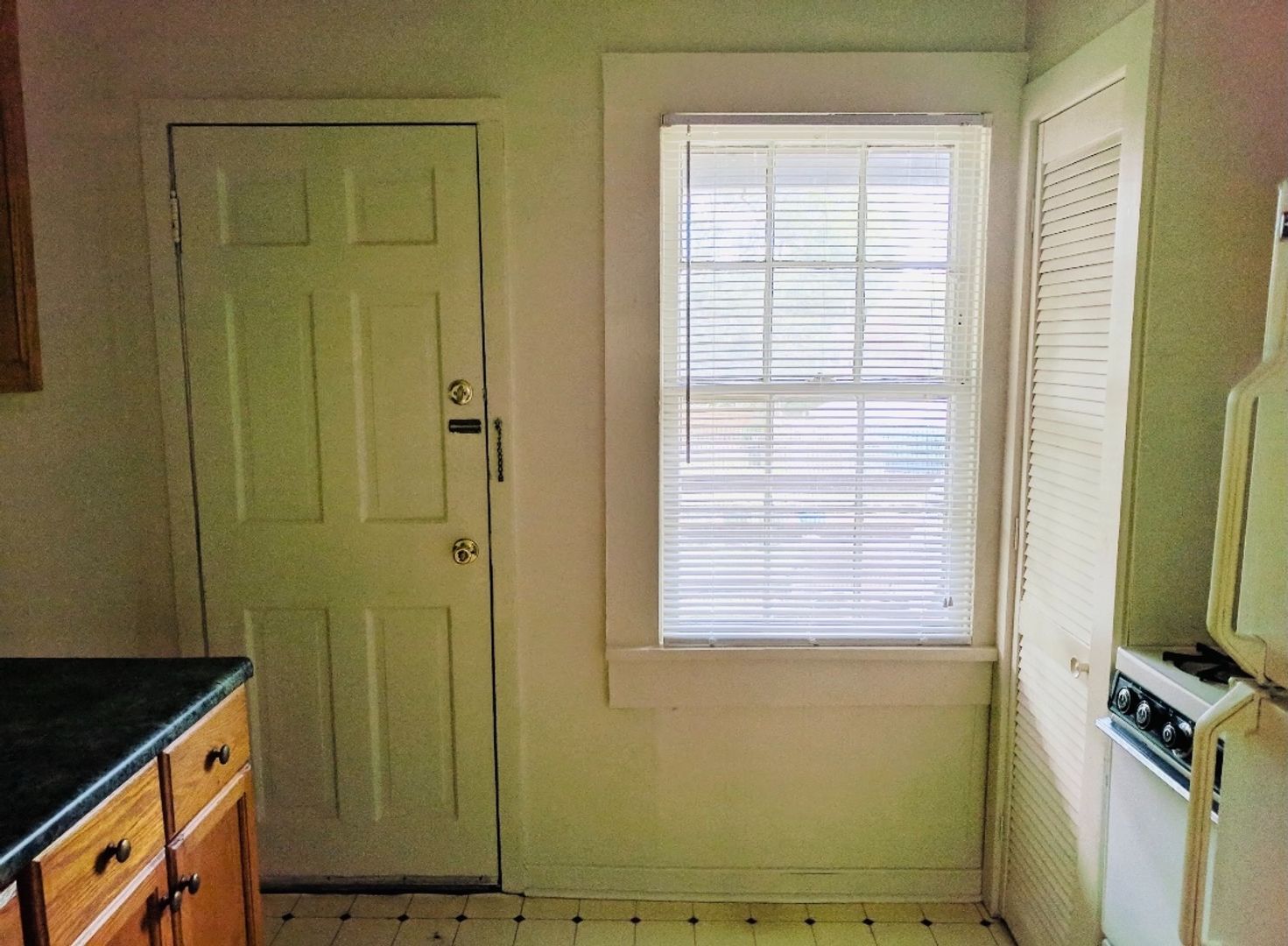 3314 Ellwood Ave unit Apt. C – photo 3