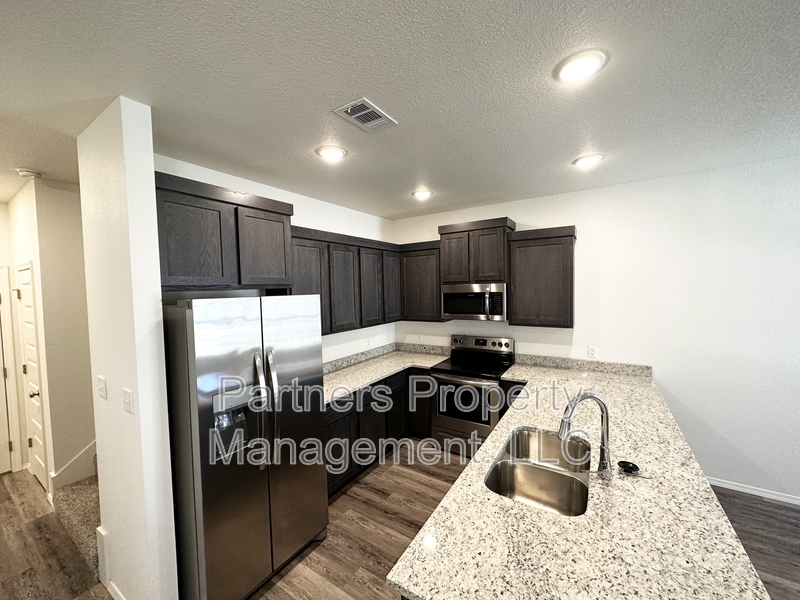 928 S Amarillo Ave – photo 4