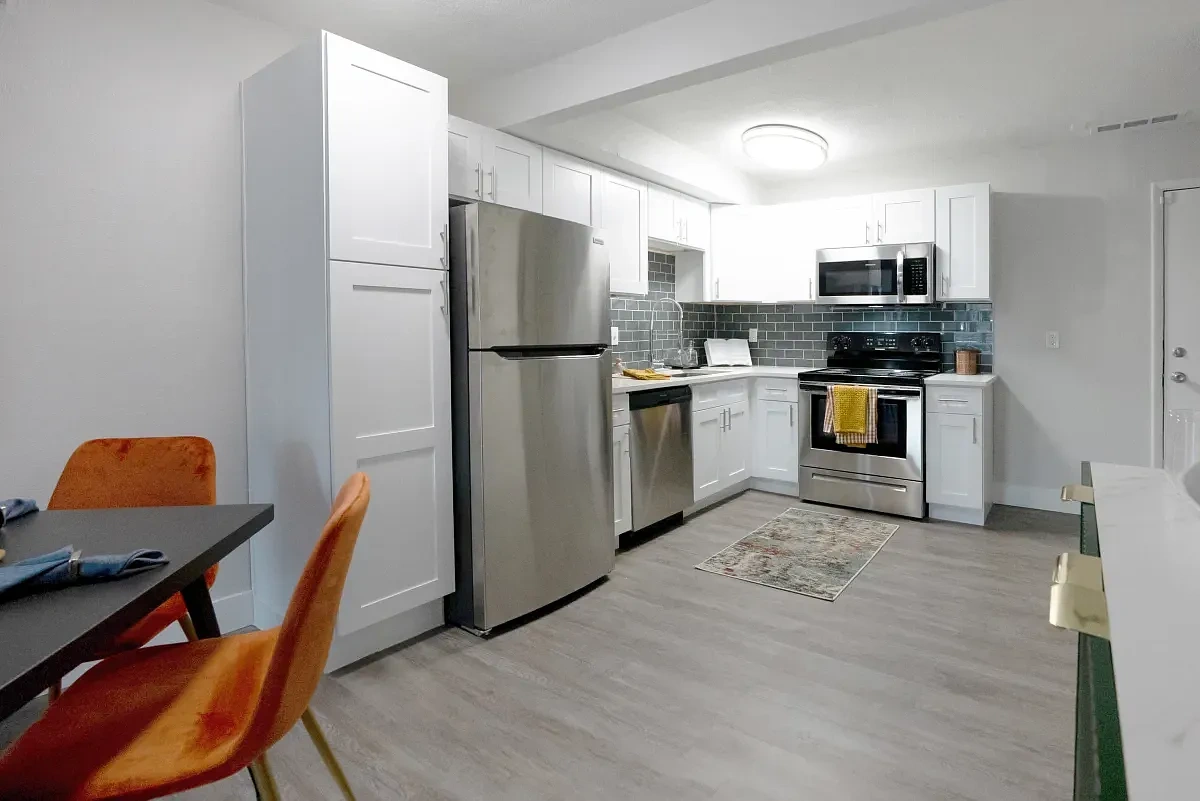 Spanish Lake Townhomes – photo 5