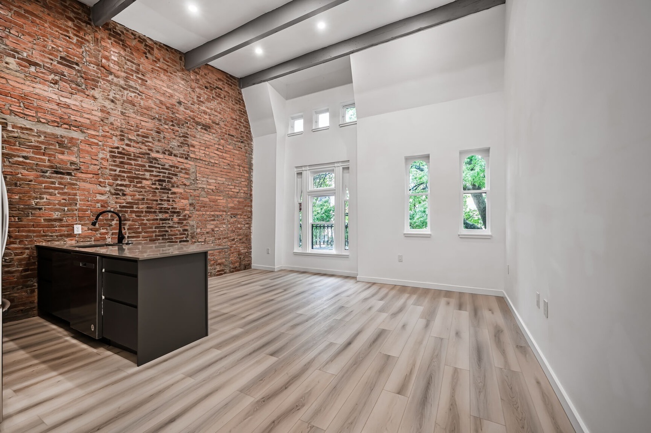 621 Florida Ave NW unit 301 – photo 5