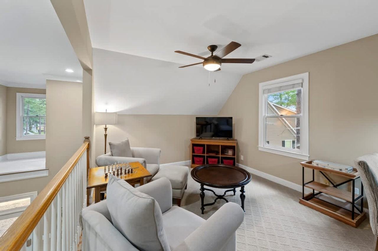 110 Mayfair Ct unit 1594705P – photo 3